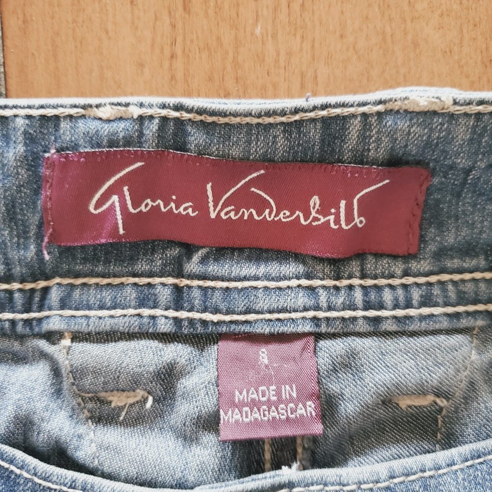 Gloria Vanderbilt Denim Capris | Size 8 - Picture 7 of 8